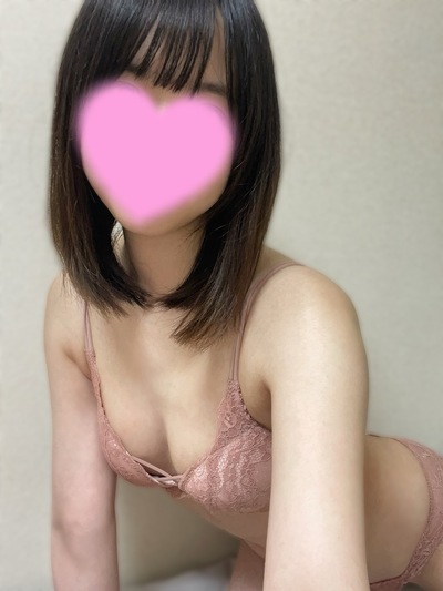 まき 激ｶﾜ素人系黒髪清楚(受付イチオシ)さんの写真